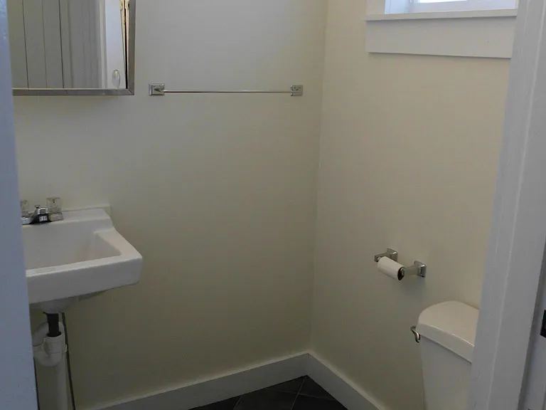 205 E Pine St #1 — Photo 9