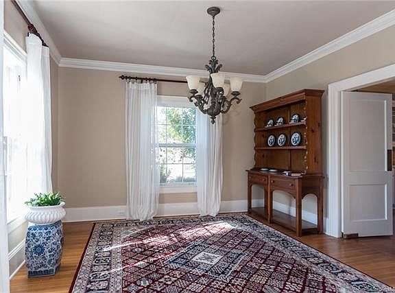 4th image of 628 W End Ave