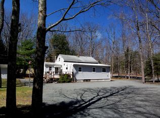 217 Brewster Rd, Dingmans Ferry, PA 18328