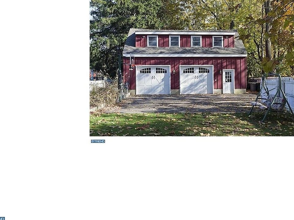 2nd image of 37 S Main St