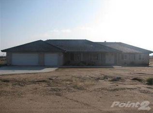 8211 Mesa Linda St, Oak Hills, CA 92344