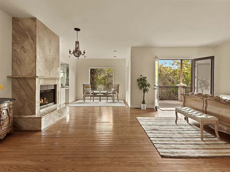 3780 Multiview Dr — Photo 30