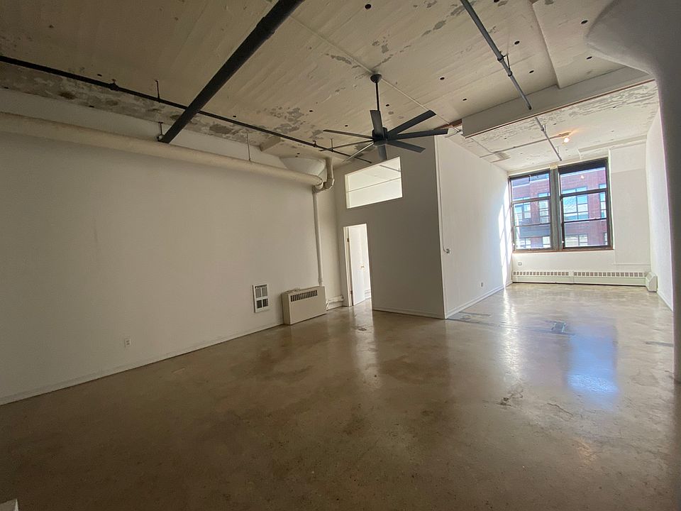 1st image of 240 Wythe Ave #412A