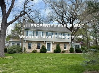 1314 W Red Bridge Rd, Kansas City, MO 64114