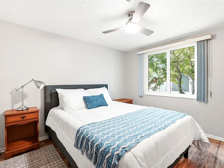 1008 Heron Ct — Photo 9
