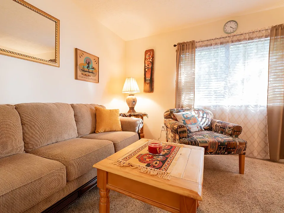 511 Western Dr