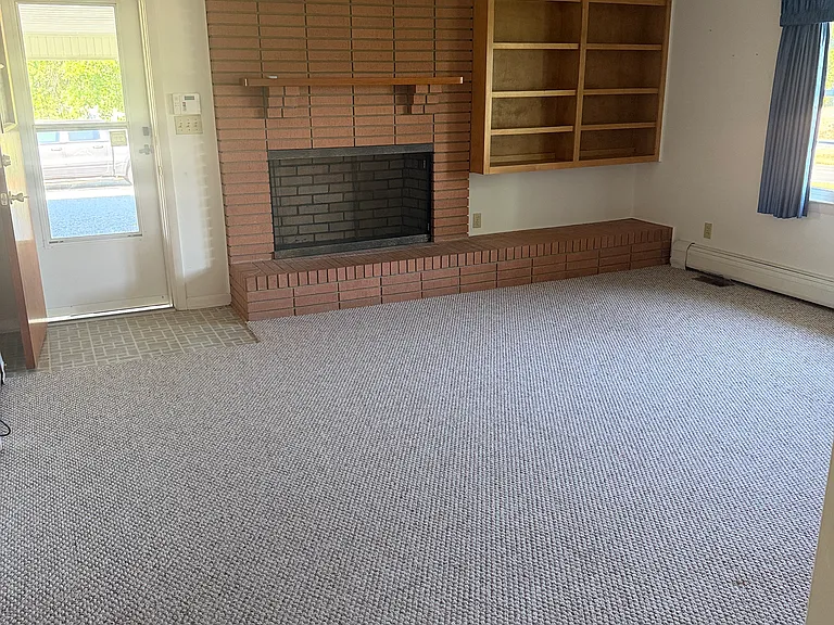 21800 State Highway 24/27 — Photo 21