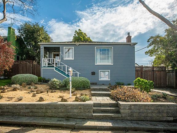 2nd image of 725 Valle Vista Avenue