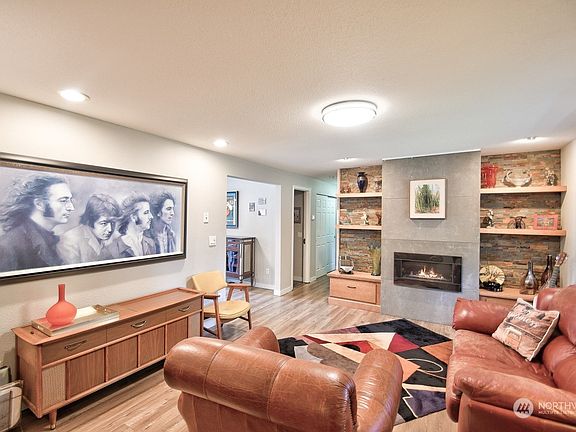 3rd image of 1837 Ethridge Court NE