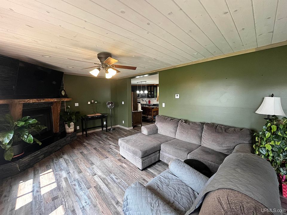 197 Airport Cir, Negaunee, MI 49866 Zillow