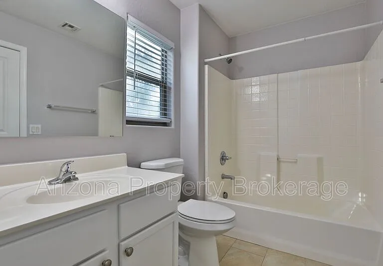 3879 E Santa Fe Ln — Photo 27