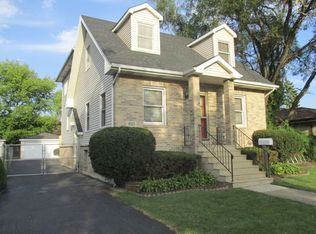 4513 Oak Ave, Brookfield, IL 60513
