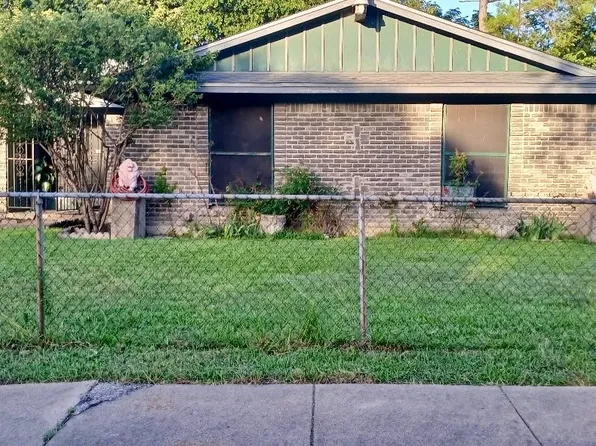 1670 Bending Oaks Trl, Dallas, TX 75217