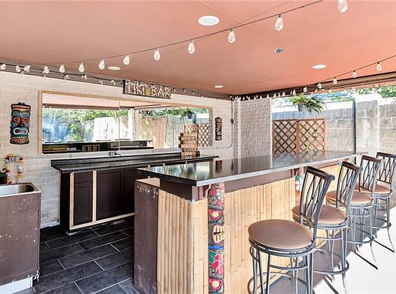 4th image of 4325 Mandeville St