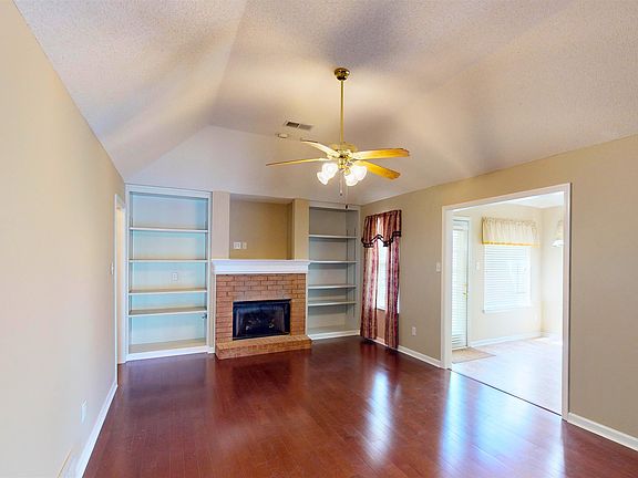 4th image of 10083 Cross Valley Dr