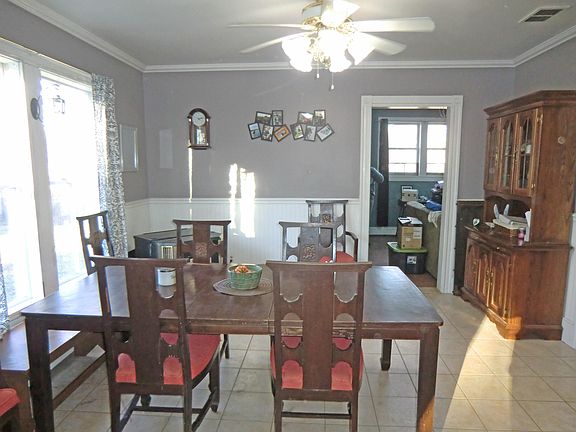 3rd image of 21 Bartlett Street