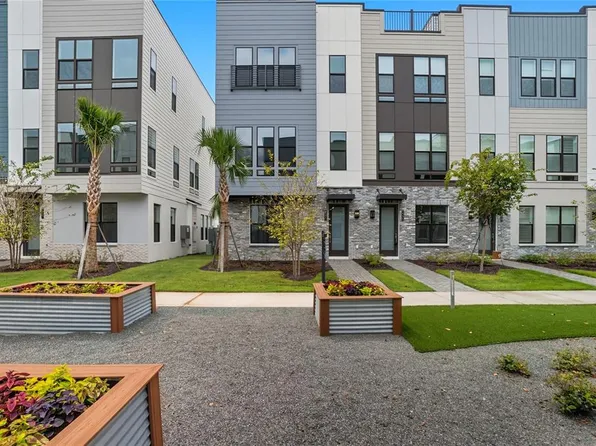 2221 Valentine Aly, Orlando, FL 32804