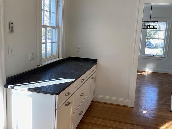 5th image of 1903 Fernwood Dr