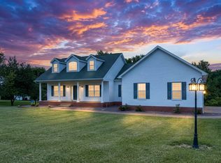 6022 Lake Shore Dr, Boonville, IN 47601
