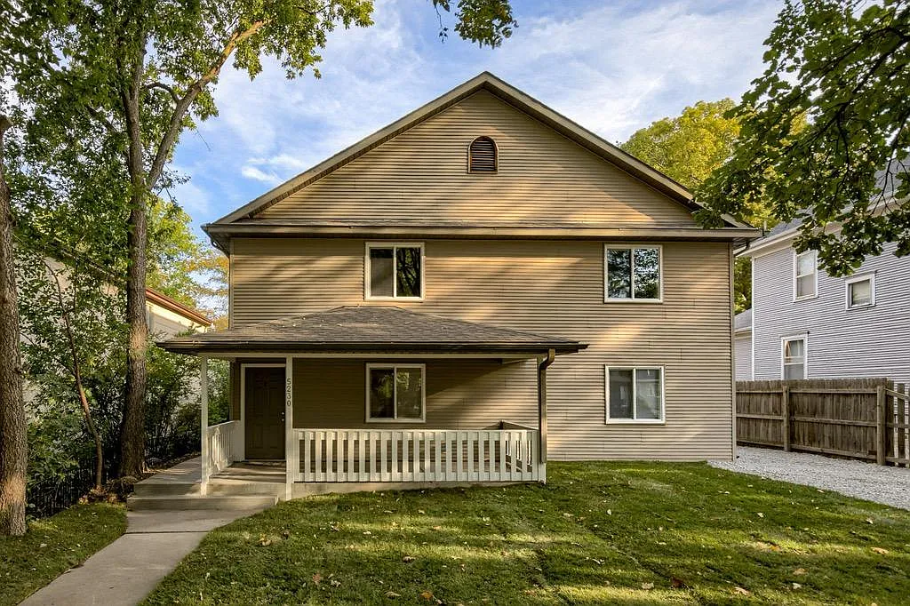 3 bed, 1100 sqft, $1,200 — Photo 1