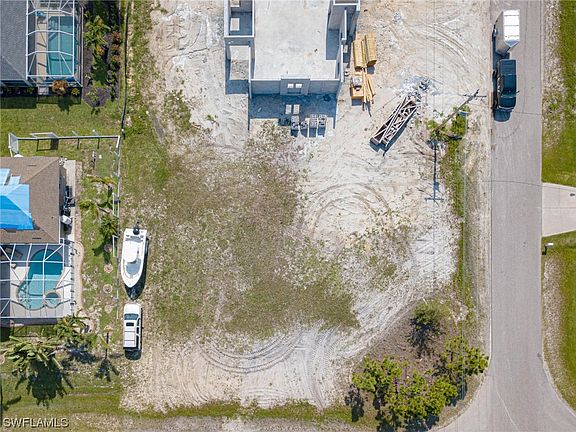 5th image of 2800 NW 26th Ter