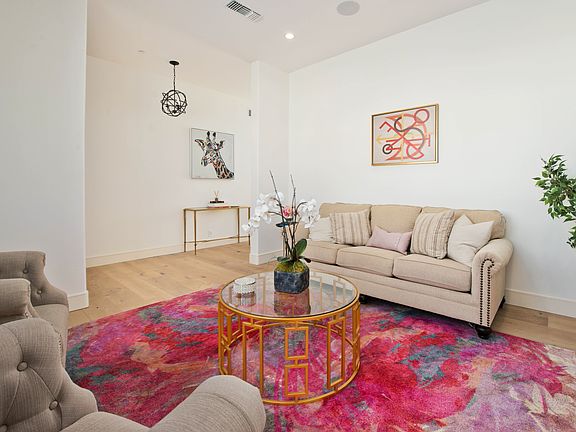 5th image of 25338 Bowie Ct
