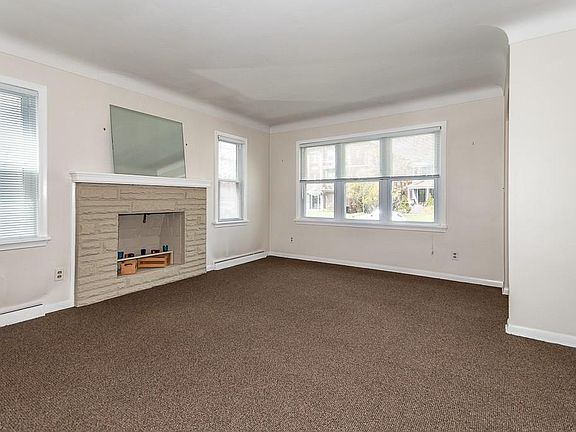 3rd image of 1451 W 110th St