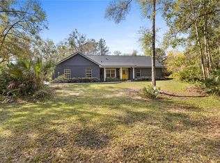 437 Twisting River Ln, Geneva, FL 32732