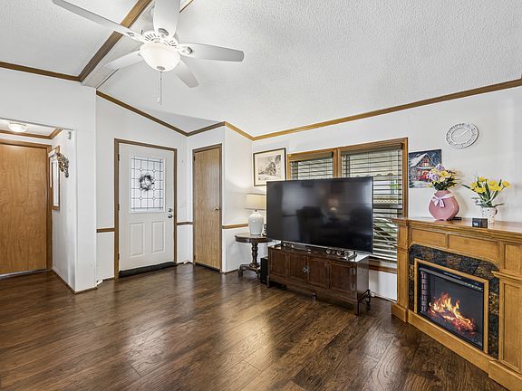4th image of 818 Oakbrook Dr