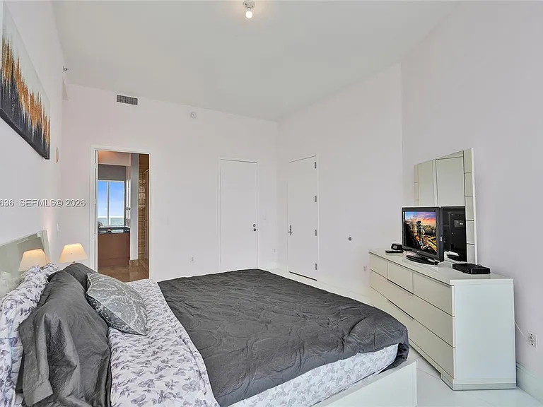 16001 Collins Ave #4305 — Photo 30