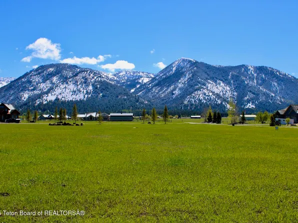 15 Shooting Star Dr, Bedford, WY 83112