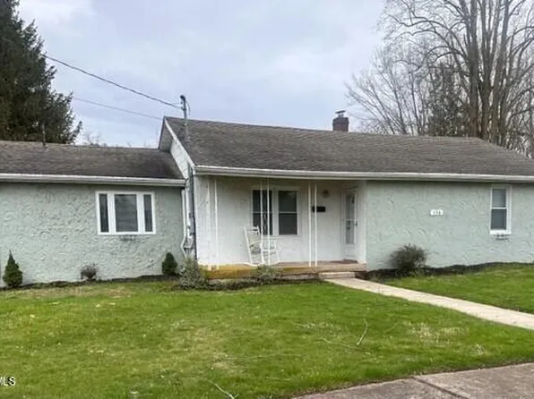 136 E 12th St, Bloomsburg, PA 17815