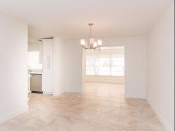 3rd image of 621 Bunting Dr
