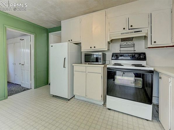 colorado-springs-colorado-243806642 picture