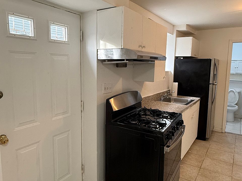 1st image of 214 Market St #1