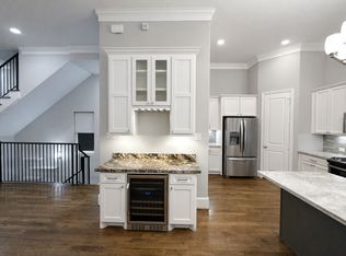1621 Shearn St, Houston, TX 77007