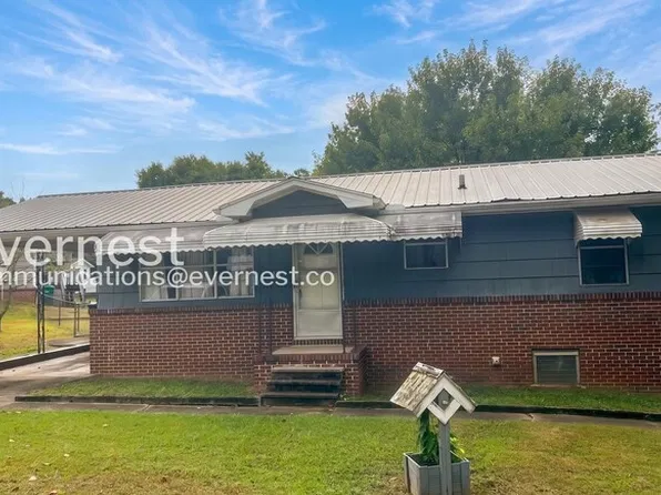 113 5th Pl, Pleasant Grove, AL 35127