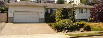 2nd image of 11616 34th St NE
