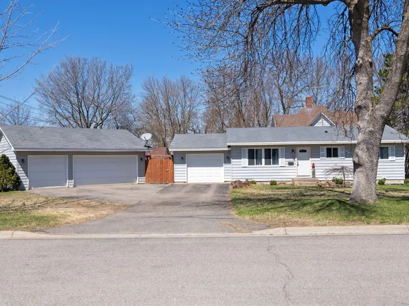 902 3rd St S, Princeton, MN 55371