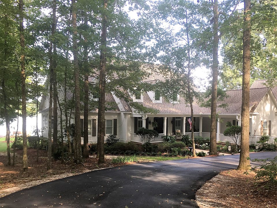 1st image of 576 W Lakeshore Dr