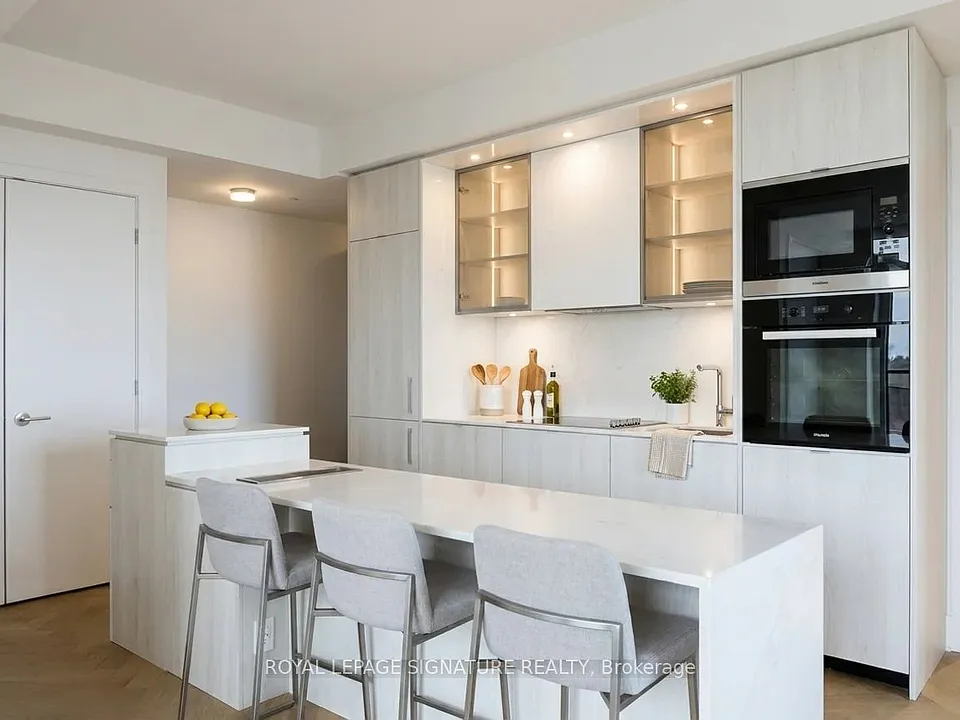 11 Yorkville Ave #3602