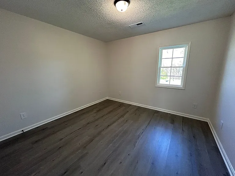 1154 S. Washington Ave. — Photo 9