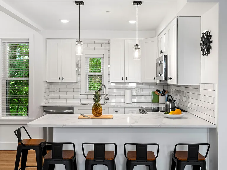 130 Fisher Ave #3 — Photo 6