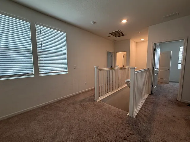 2445 Laurel Clark Ave — Photo 12