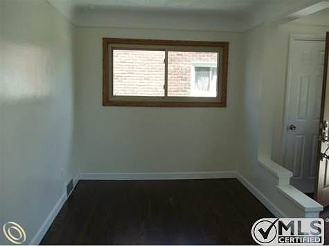 Living Room #2.jpg