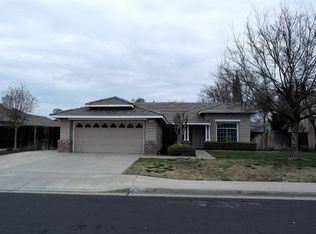 2745 Beverly Ave, Clovis, CA