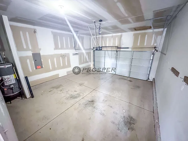 4 Bellflower Ct — Photo 33