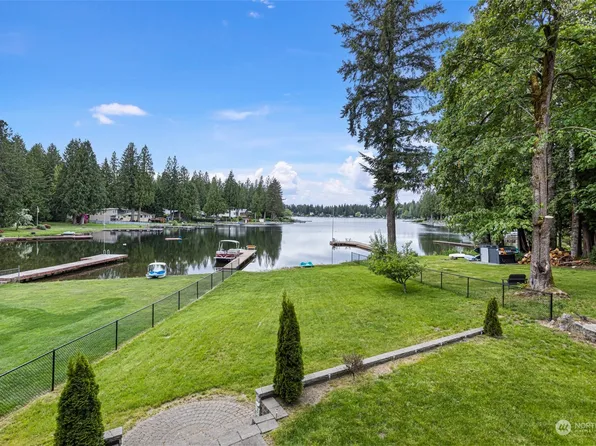 31633 E Lake Morton Drive SE, Kent, WA 98042