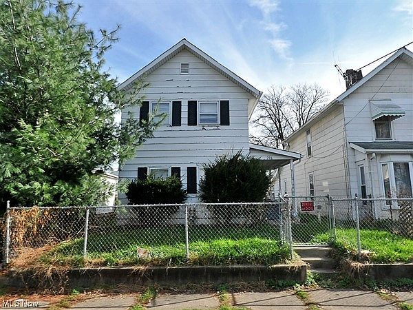 1st image of 206 Boyleston Ave