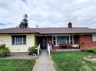 611 E 3rd Ave, Riddle, OR 97469